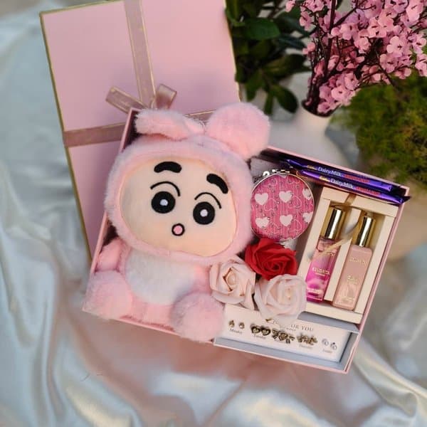 Pookie Shinchan Love Hamper